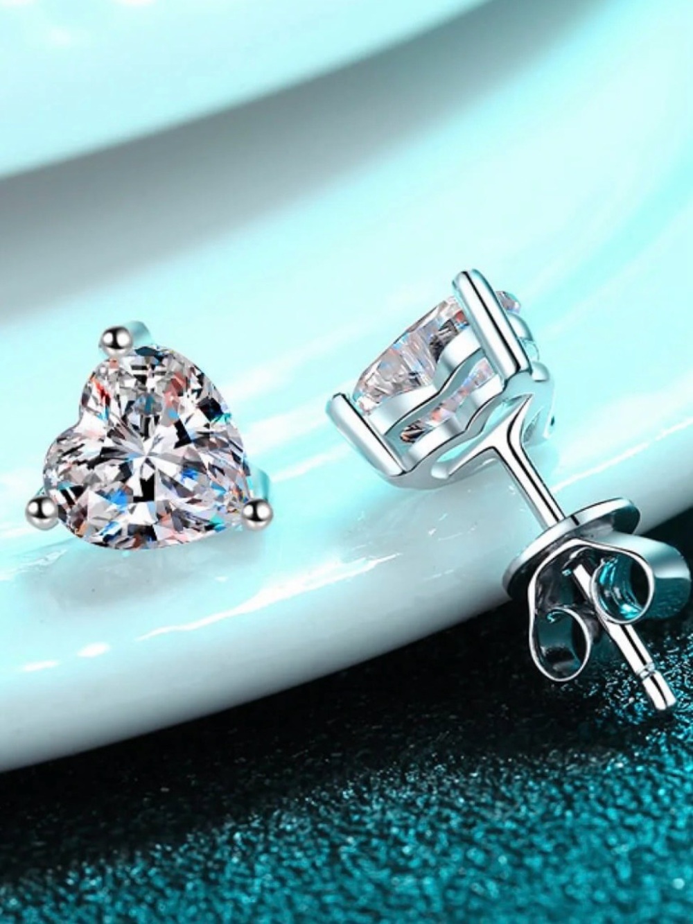 2 Carats Heart-Shaped Moissanite Stud Earrings in Sterling Silver - Picture 5 of 5